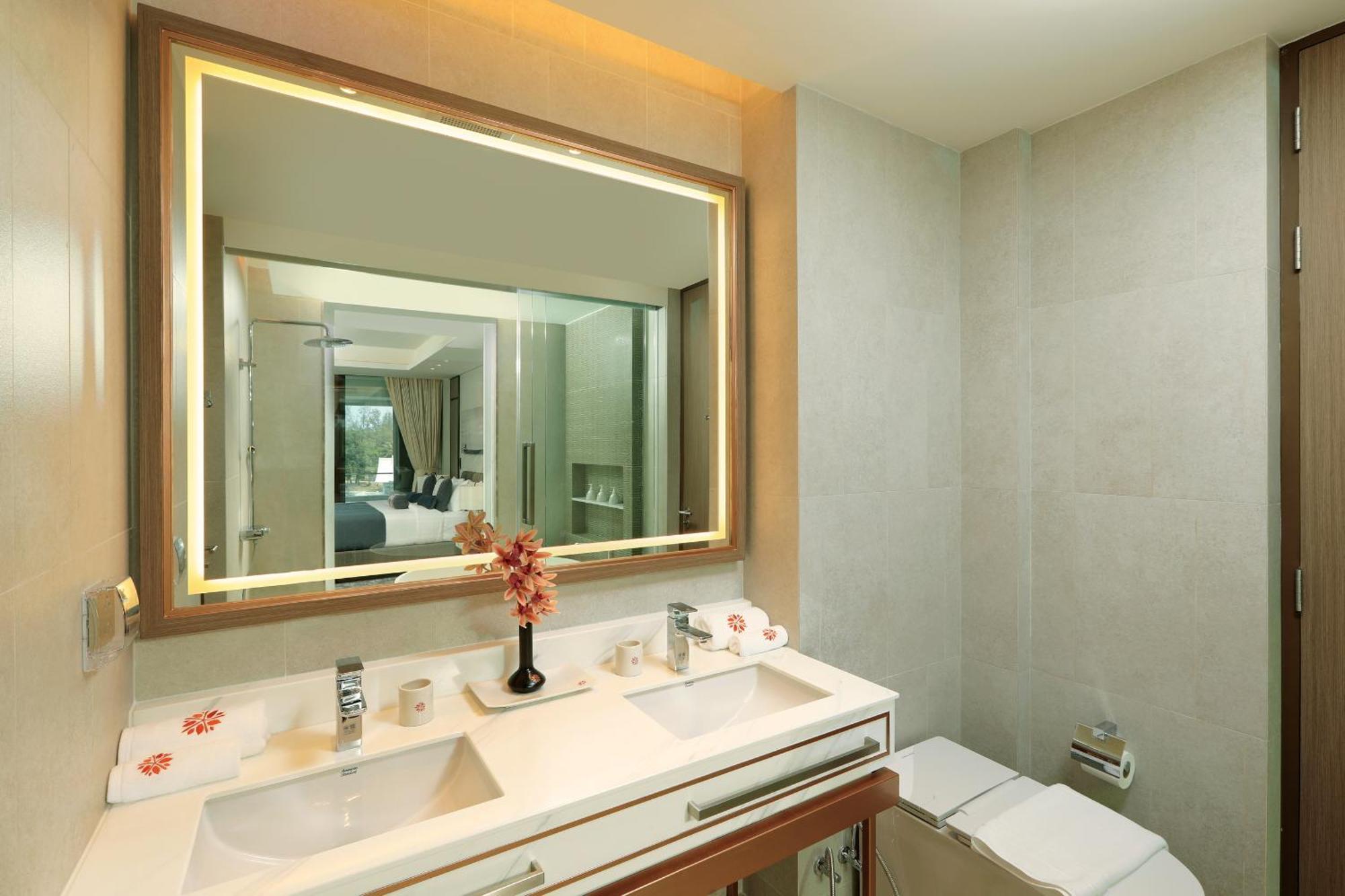 Angsana Oceanview Residence Bang Tao Beach  Exterior foto